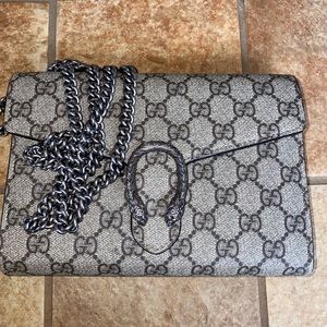 Gucci Chain Crossbody / Wallet Bag
